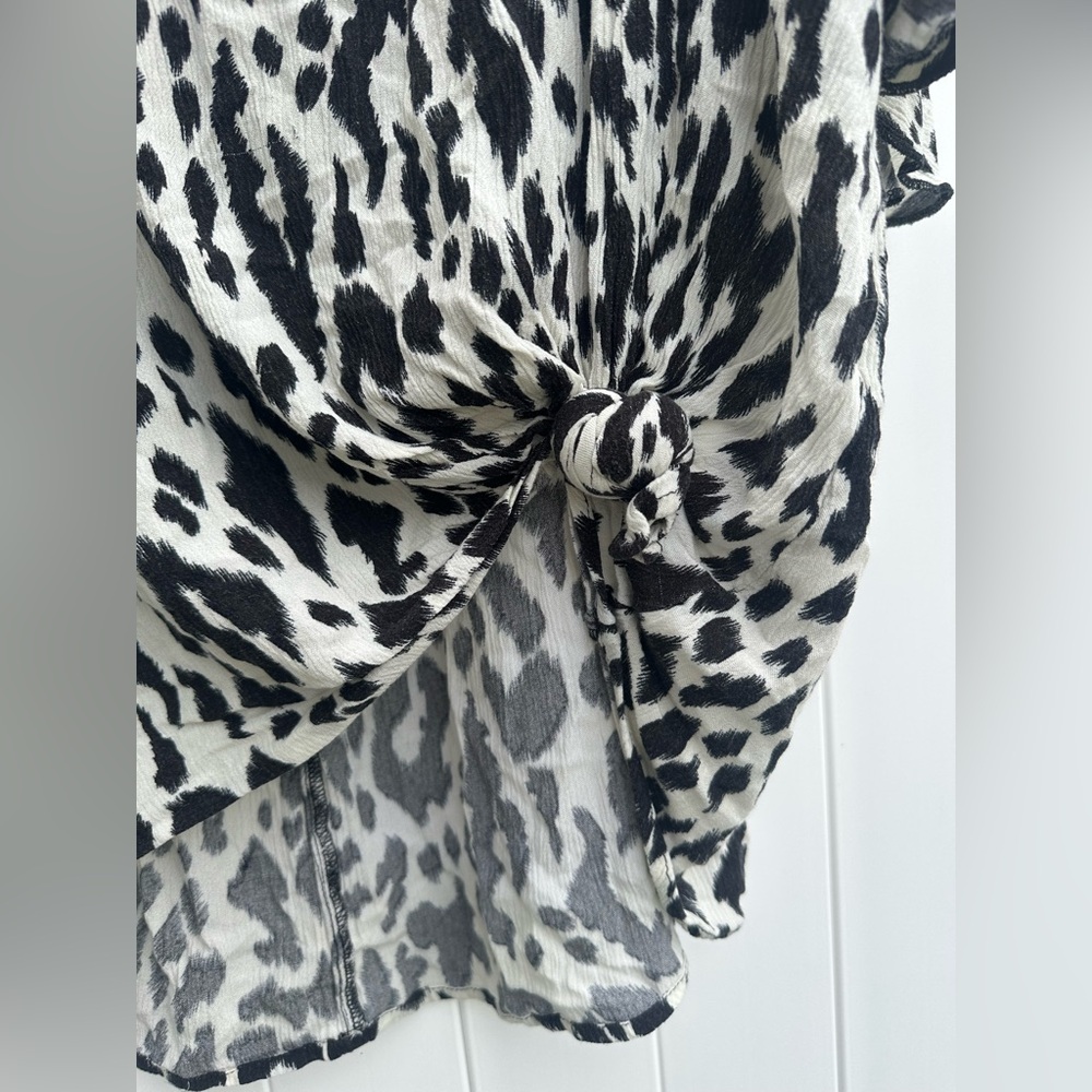 Umgee Leopard Print Ruffle Tunic Top Medium NWOT Boho Tie Front - Picture 6 of 8
